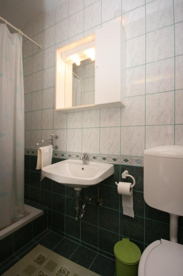 Apartment Stara Novalja 6301B Екстер'єр фото